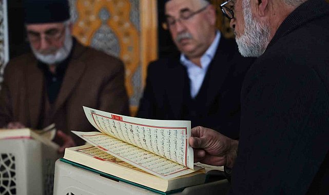 Elazığ'ın camileri mukabele halkalarıyla şenlendi