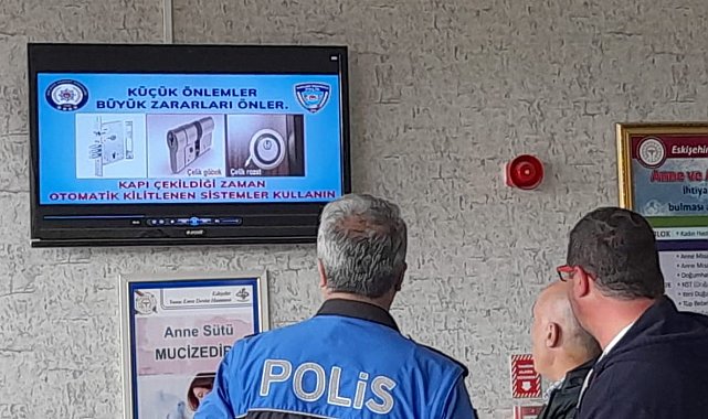 Emniyet Müdürlüğü " Hırsızlık ve İletişim Yoluyla Dolandırıcılığı" led ekranlarda vatandaşlara gösterdi