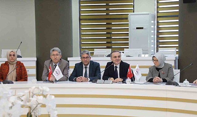 ERÜ'de "Toplumda Sosyolojik Gelişmeler" konulu toplantı düzenlendi