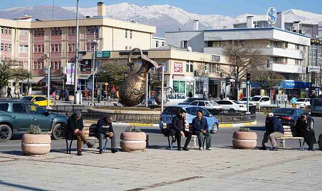 Erzincan'da seçim günü yaz havası yaşanacak