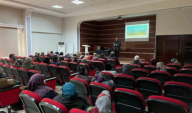 Erzincanlı umrecilere eğitim semineri