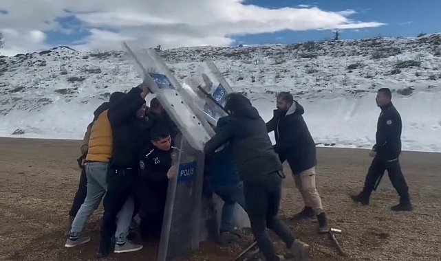 Erzurum'da polisin tatbikatı gerçeği aratmadı