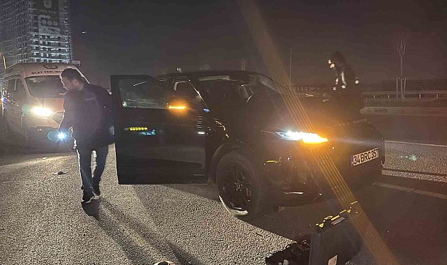 Esenyurt'ta caddeden karşıya geçmeye çalışırken otomobilin çarptığı kadın hayatını kaybetti