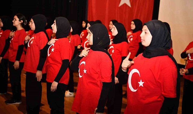 Esenyurt'ta Çanakkale Zaferi'nin 109. yılı kutlandı