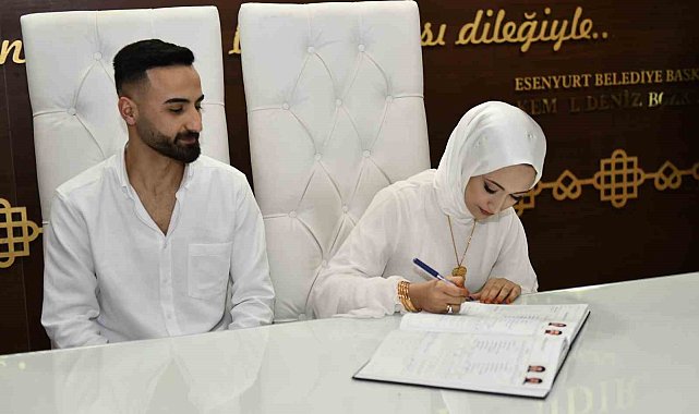 Esenyurtlu çiftler 4 yılda bir gelecek olan mutluluğa "Evet" dediler