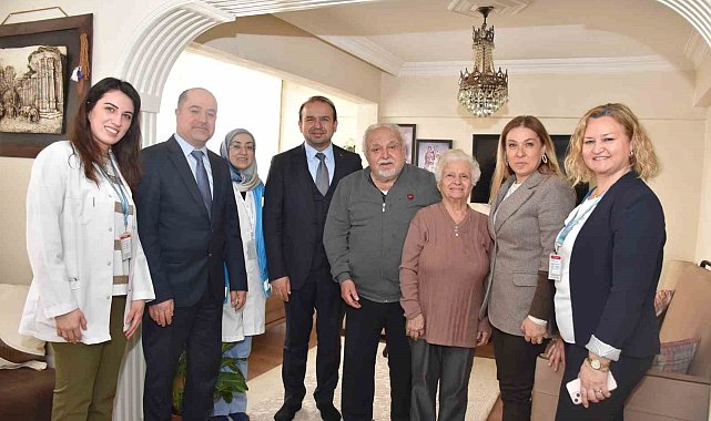 Evde sağlık hizmeti alan hastalar takip ediliyor