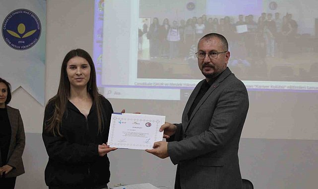 Ezine OSB Gıda İhtisas Müdürü Altınok'tan okul birincisine iş sözü