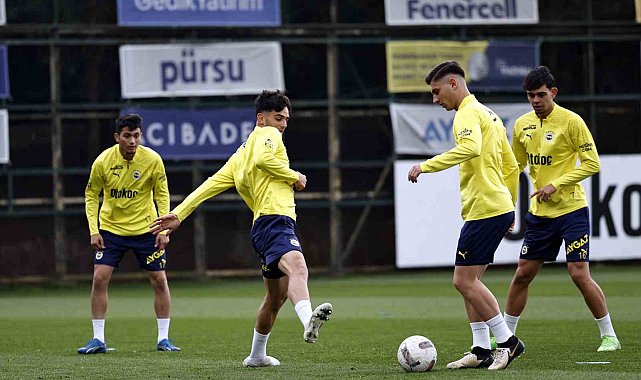 Fenerbahçe, Adana Demirspor maçı hazırlıklarını sürdürdü