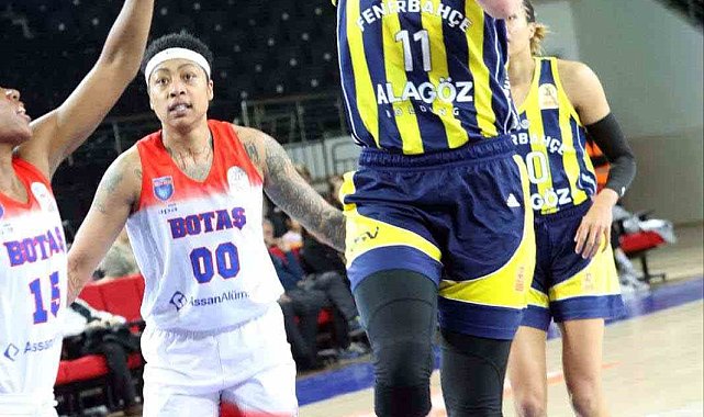Fenerbahçe, Kadın Basketbol Süper Ligi'nde yarı finalde
