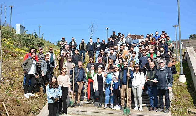 Fidanlar toprakla buluştu