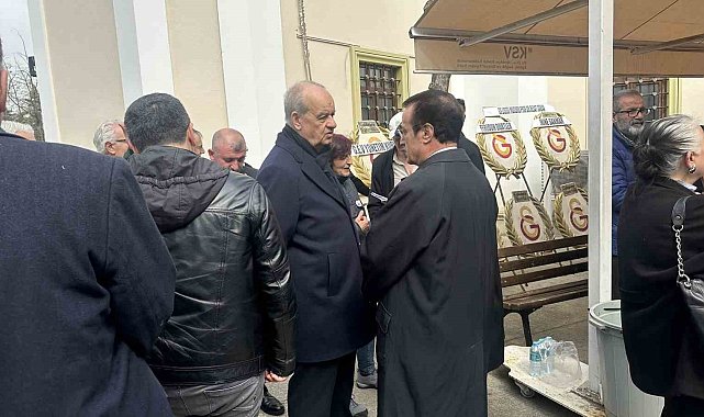 Gazeteci ve yazar Ali Sirmen son yolculuğuna uğurlandı