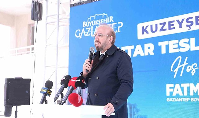 Gazi Konut Kuzeyşehir'de hak sahiplerinin anahtarları teslim edildi