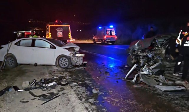 Gaziantep'te iki otomobil kafa kafaya çarpıştı: 2 ölü, 6 yaralı