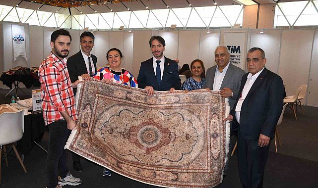 Gaziantepli Halıcılar Hindistan'da ilgiyle karşılandı