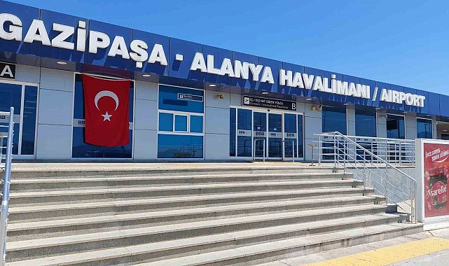 Gazipaşa-Alanya Havalimanı'nı 2 ayda 87 bin 491 yolcu kullandı