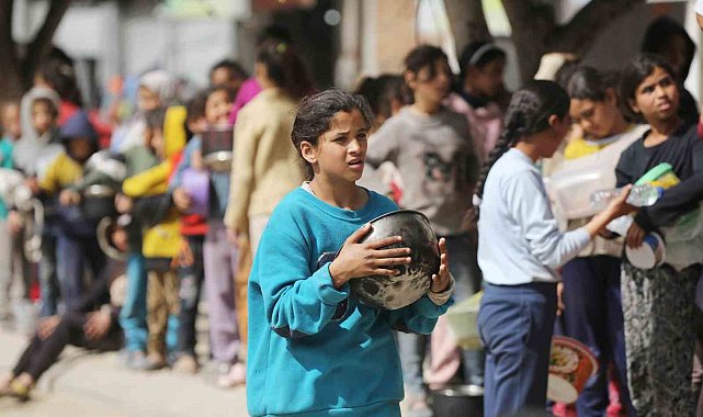 Gazze'de açlık ve susuzluktan hayatını kaybedenlerin sayısı 27'ye yükseldi