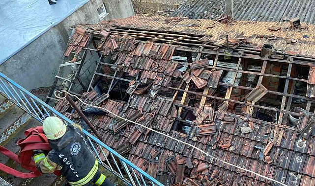 Gebze'de metruk binada yangın