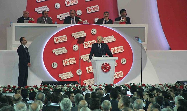 Geçmişten günümüze MHP'nin kurultayları