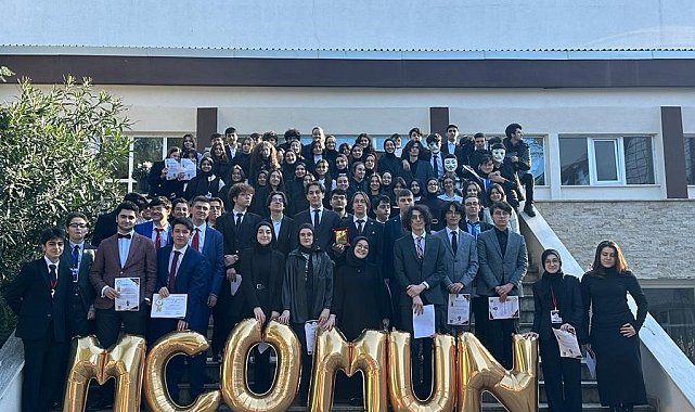 Geleceğin liderleri olarak Model Birleşmiş Milletler Konferansında diplomasi yaptılar