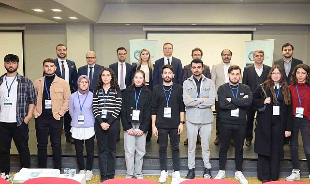 GİBTÜ'de geniş katılımlı "Yapay Zeka Çağında Birey ve Toplum Çalıştayı" yapıldı