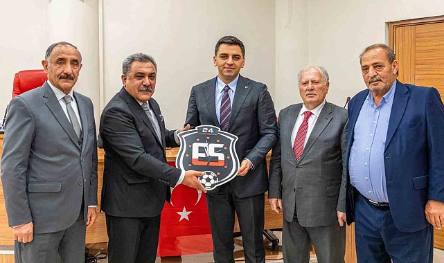 Görev süresi biten meclis üyelerinden veda