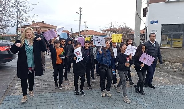 Günyüzü'nde minikler kötü alışkanlıklara karşı yürüdü