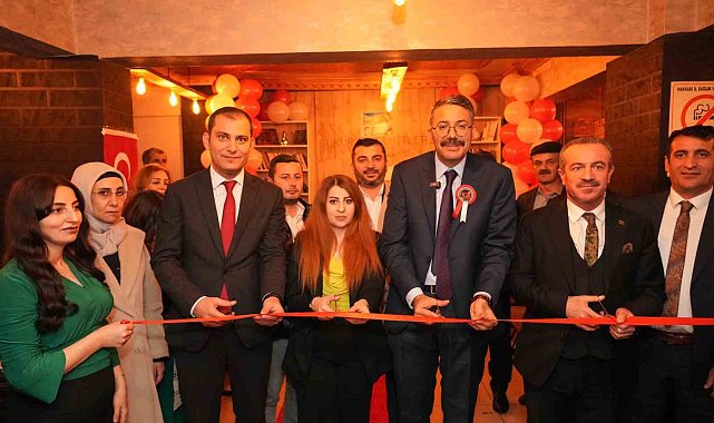Hakkari'de "Ölümsüz Kahramanlar Köşesi" açıldı