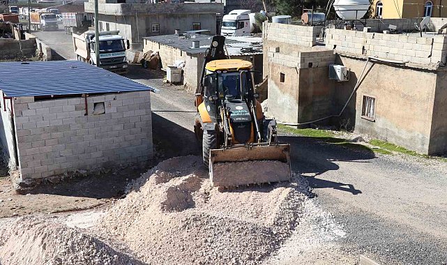 Haliliye'de 5 mahallede hummalı üstyapı çalışması