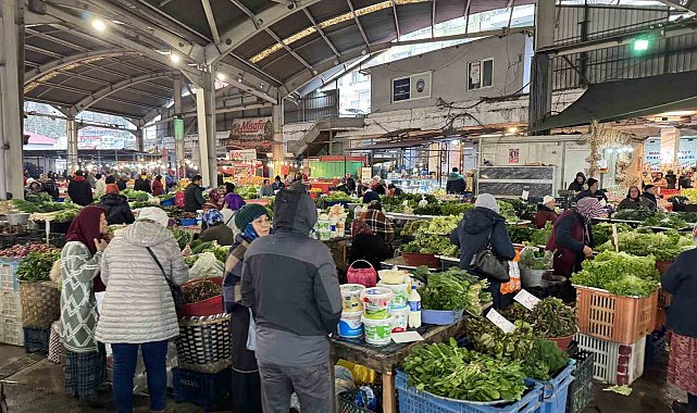 Halk pazarına yoğun ilgi