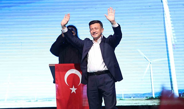 Hamza Dağ: &quot;Bıkmadan, usanmadan heyecanımı tüm İzmir&#039;le paylaşacağım&quot;