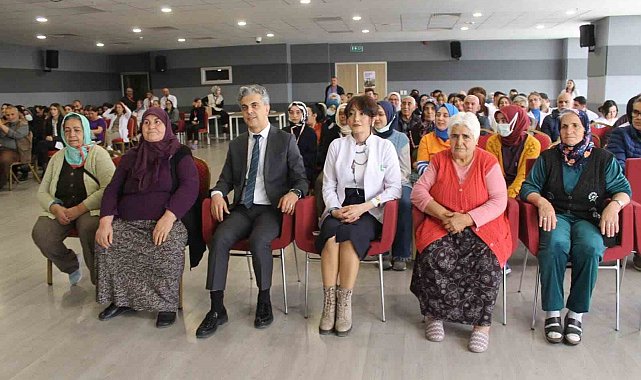 Hastane yaşlılara "Sağlıklı Yaşlanma" konulu eğitim verildi