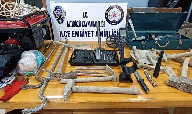 Hatay&#039;da kaçak kazı yapan 4 şahıs gözaltına alındı