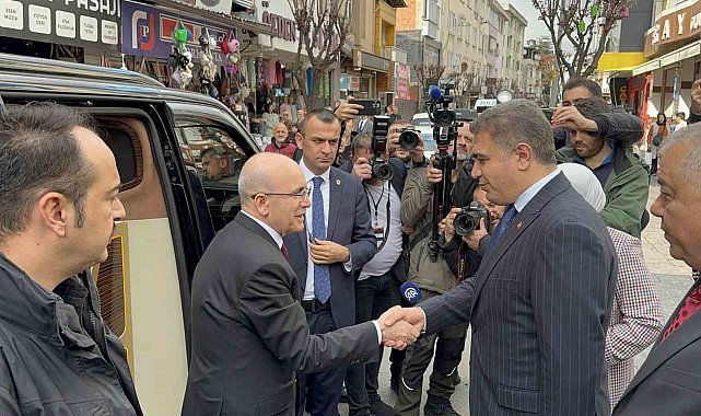 Hazine ve Maliye Bakanı Şimşek, Düzce'de iş adamları ile buluştu