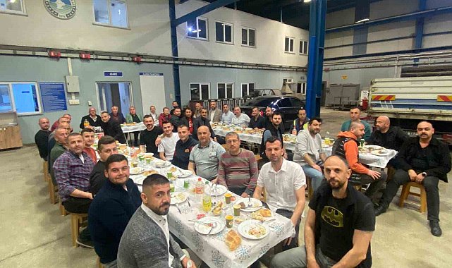 Her gün bir iftara katılıyor