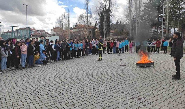 Hisarcık Seydi Resul İmam Hatip Ortaokulunda deprem ve yangın tatbikatı