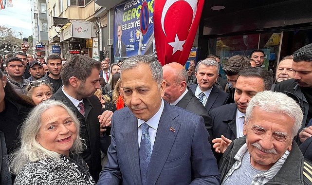 İçişleri Bakanı Ali Yerlikaya Erdek'te AK Parti Seçim Ofisi açılışına katıldı