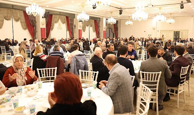 İftar sofrasında şehitler için dua edildi