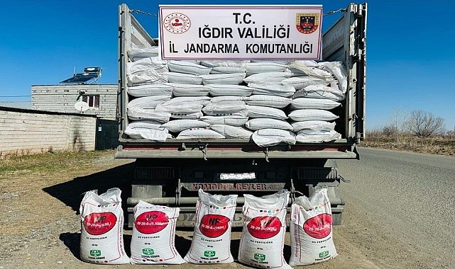 Iğdır'da kaçak gübre operasyonu: 4 gözaltı