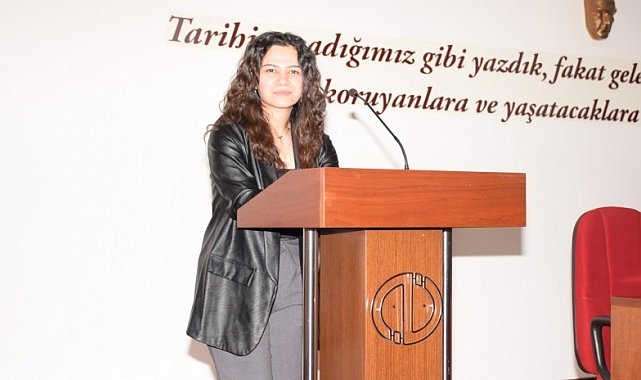 İİBF'de "Sosyal Medyanın Finansal Piyasalar Üzerindeki Etkileri" konuşuldu
