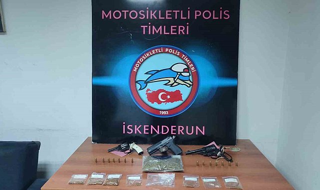 İskenderun&#039;da aranması bulunan 4 şahıs tutuklandı
