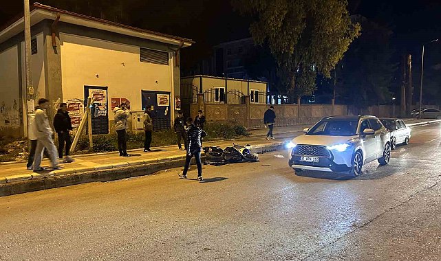 İskenderun&#039;da hafif ticari araç ile motosiklet çarpıştı: 2 yaralı