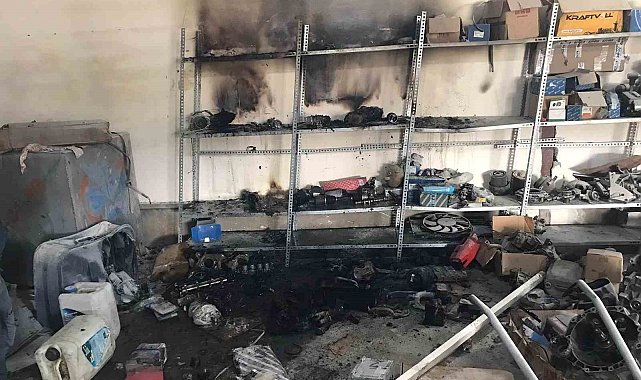 İskenderun'da Sanayi Sitesi'nde iş yeri yangını çıktı