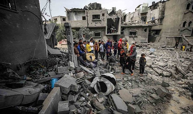 İsrail'den Gazze'deki 3 noktaya saldırı: 25 kişi hayatını kaybetti