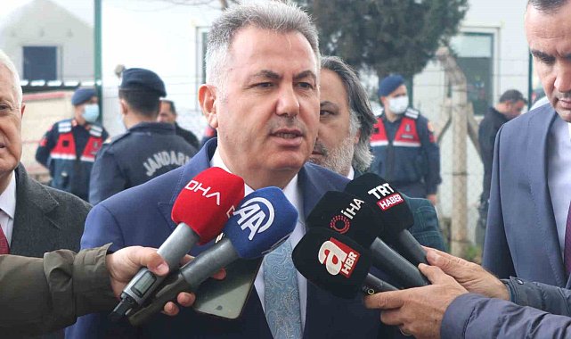 İzmir Valisi Elban: "Yangın büyük ölçüde kontrol altına alındı"