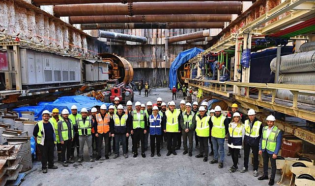 İzmir'de raylı sisteme 40 milyar lirayı aşan yatırım