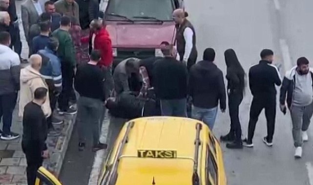 İzmir'de trafikteki laf dalaşında 2 kişiyi silahla yaralayan zanlı tutuklandı