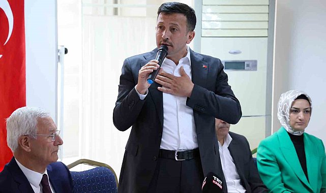 İzmirli taksicilerle bir araya gelen Hamza Dağ, esnaftan destek istedi
