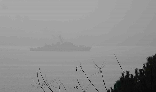 İzmit Körfezi'nde sis etkili oluyor