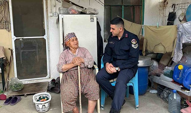 Jandarma asırlık çınarları unutmadı