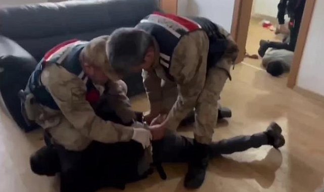 Jandarmadan 4 ilde eş zamanlı 'Narkoçelik' operasyonu: 26 gözaltı